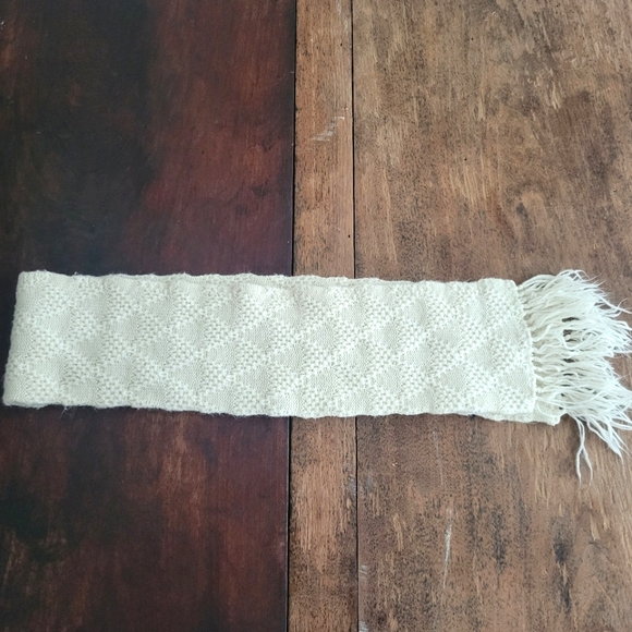 vintage handknit child's winter scarf - Picture 3 of 3